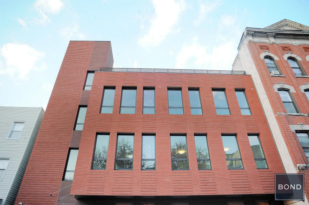 Foto del edificio - 45 India St