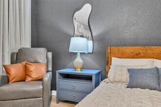 Building Photo - 1840 Richmond Ave.