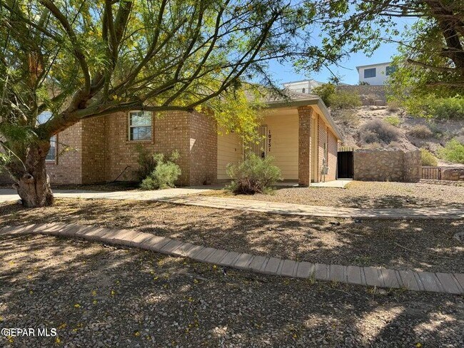 Foto del edificio - 10751 Thunder Rd