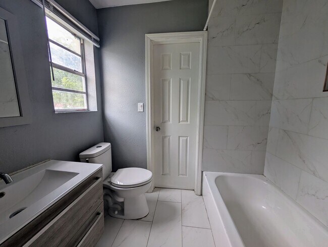 Foto del edificio - Coming Soon