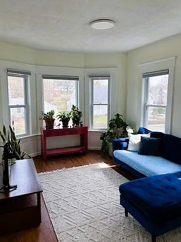 Foto principal - 404 Newton St