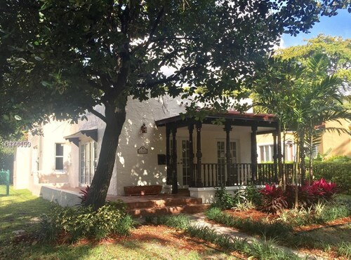 Primary Photo - 1206 Pizarro St