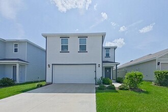 Building Photo - 8716 SW 44th Ct