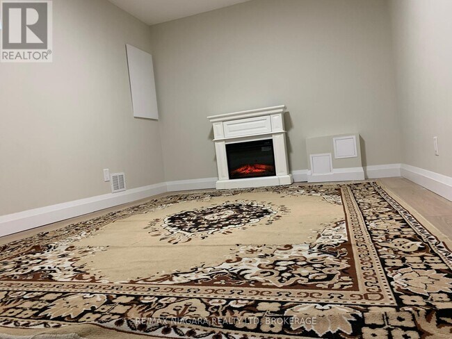 Building Photo - 26 Shadow Ct