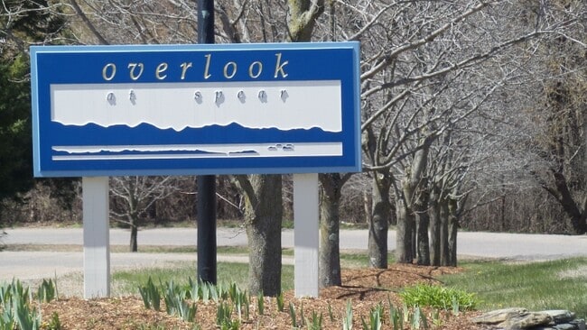 Foto del edificio - 58 Overlook Dr