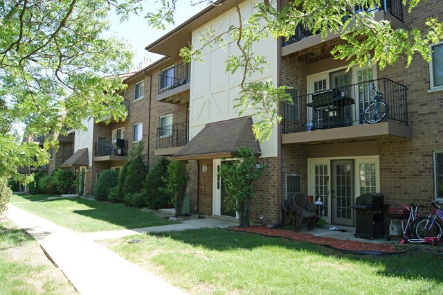 Primary Photo - 965 Pacific Ave