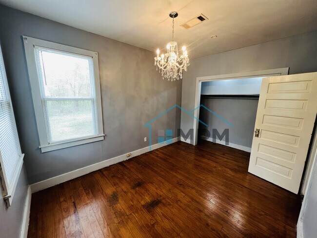 Building Photo - 3584 LA-594