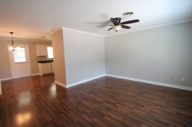 Foto del edificio - Exclusively offered by MUSE REALTY, LLC