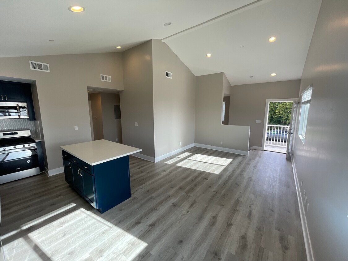 Foto principal - 3672 Percy St