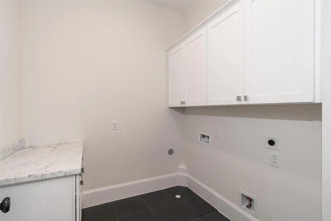 Foto del edificio - 3821 N Braeswood Blvd