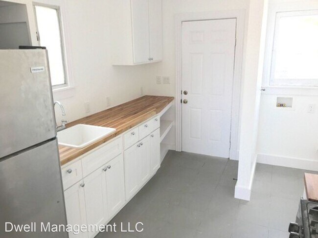 Foto del edificio - 4167 Oakwood Ave