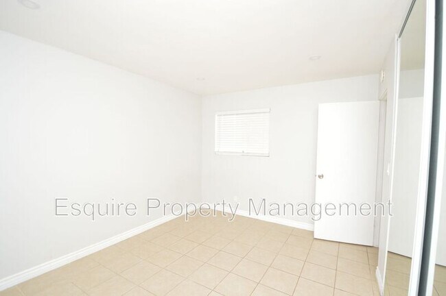 Building Photo - 421 FIRST STREET