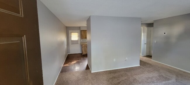 Building Photo - 457 Arapahoe Ave