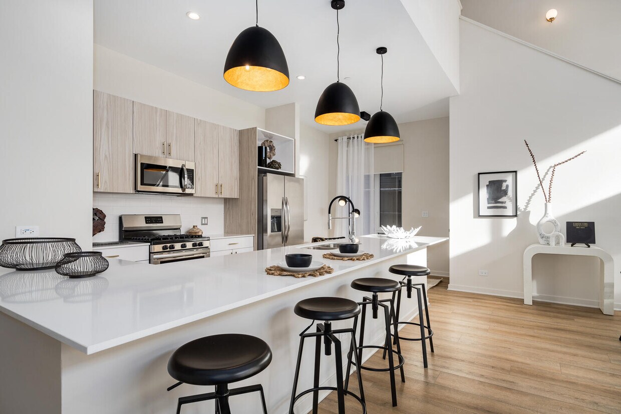 Foto principal - 3207 N Narragansett Ave