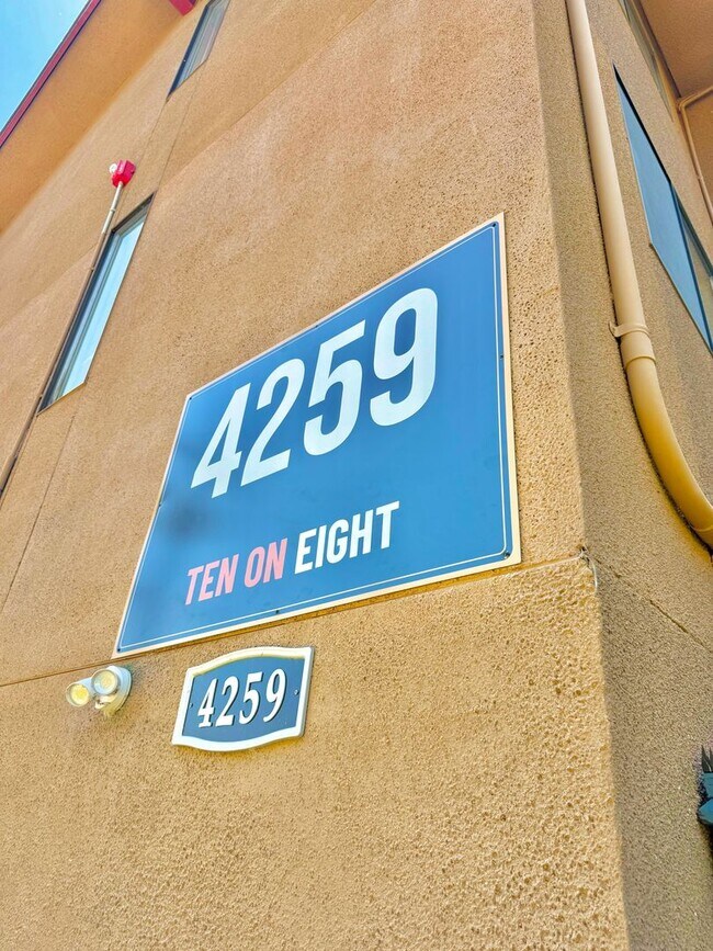 Foto del edificio - 4259 8th Ave NE