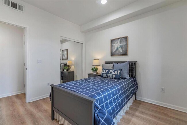 Foto del edificio - 783 Parc Ln