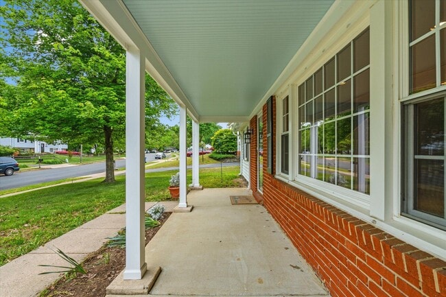 Building Photo - 5406 Dunsmore Rd