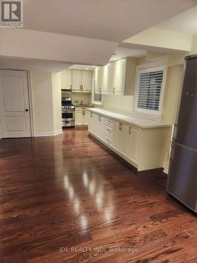 Building Photo - 36 Santa Amato Crescent