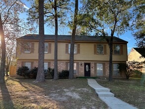 Building Photo - 28801 Holly Hill Dr