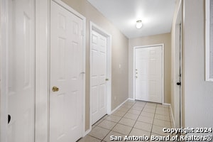Foto del edificio - 1076 Misty Acres Dr