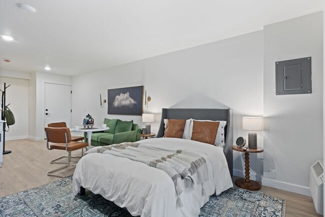 Building Photo - Westwater Village