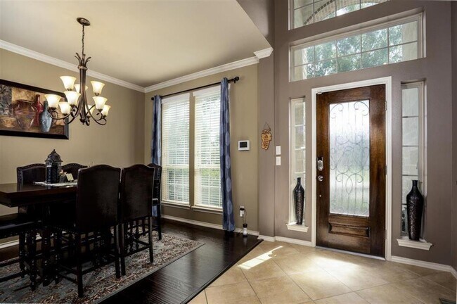 Building Photo - 2614 Misty Laurel Ct