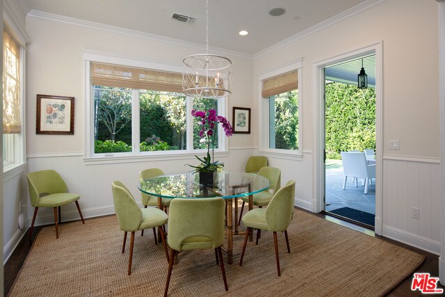 Building Photo - 212 24th St