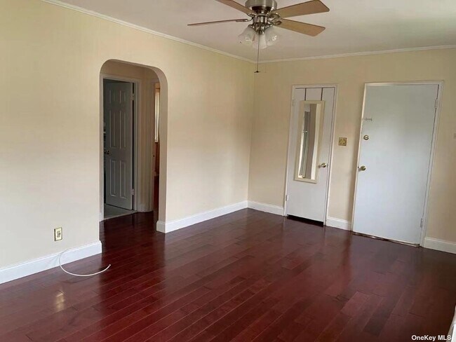 Building Photo - 254-15-254-75 75th Ave