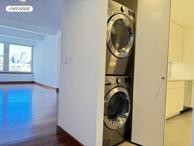 Foto del edificio - 305 E 63rd St