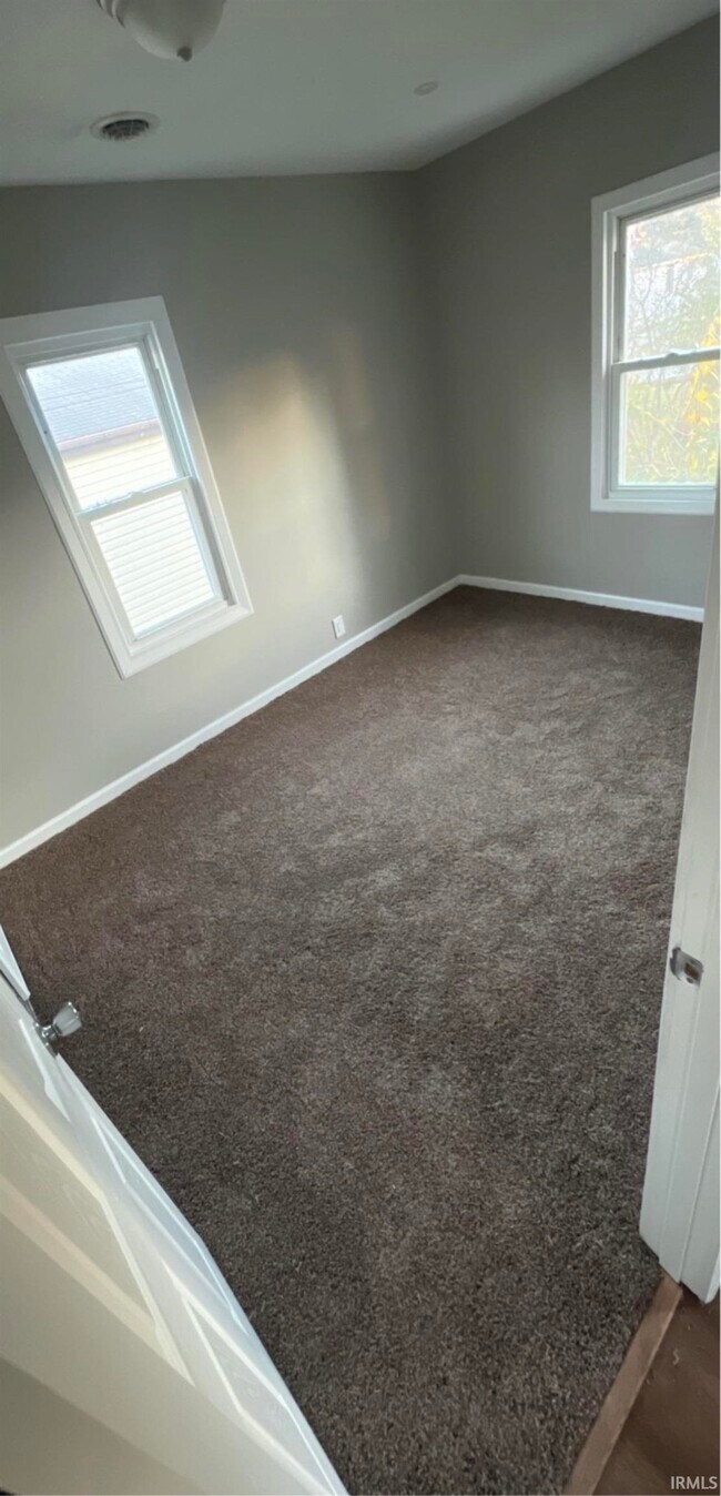 Foto del edificio - 3303 Harvester Ave