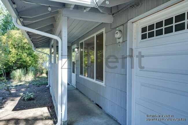 Foto del edificio - 13044 111th Ave NE
