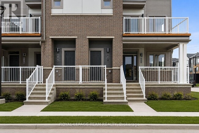 Building Photo - 2031 Blossite Private
