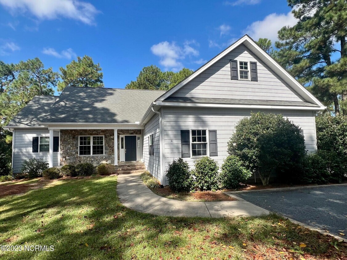 108 Fawnwood Dr, Seven Lakes, NC 27376 House Rental in Seven Lakes