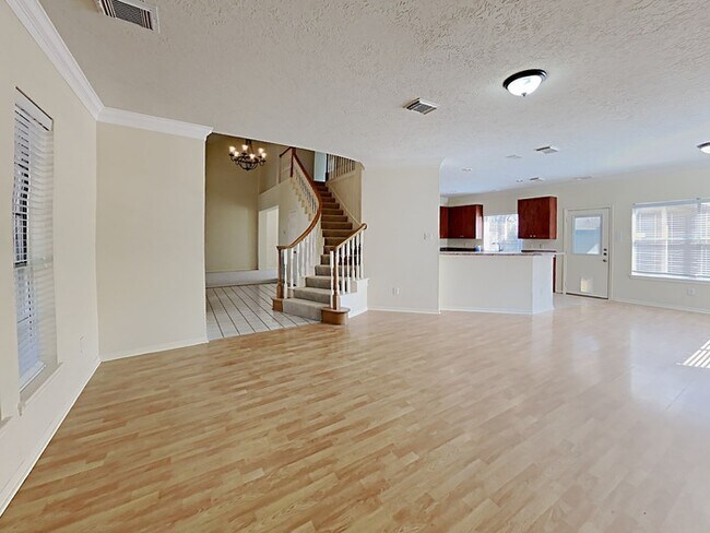Building Photo - 104 Cloudbridge Dr