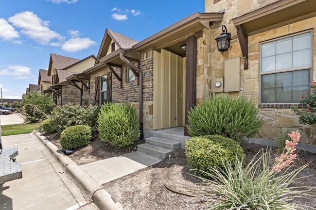 Foto del edificio - 425 Baby Bear Dr