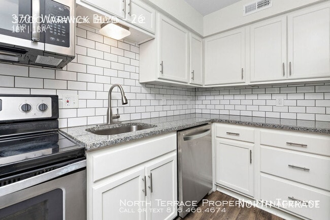 Foto del edificio - 3706 Warwick Blvd