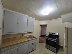 Building Photo - 118 Harrison St