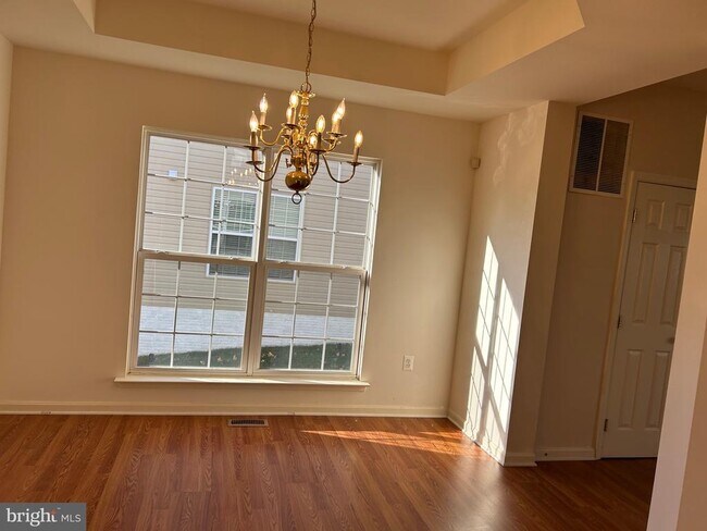 Foto del edificio - 6821 Hollow Glen Ct