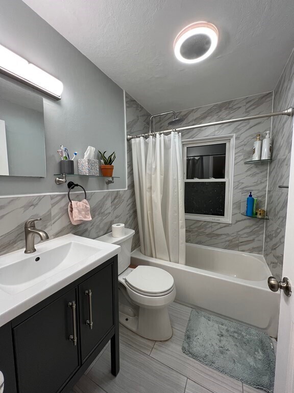 Foto del edificio - 32 Keyes St