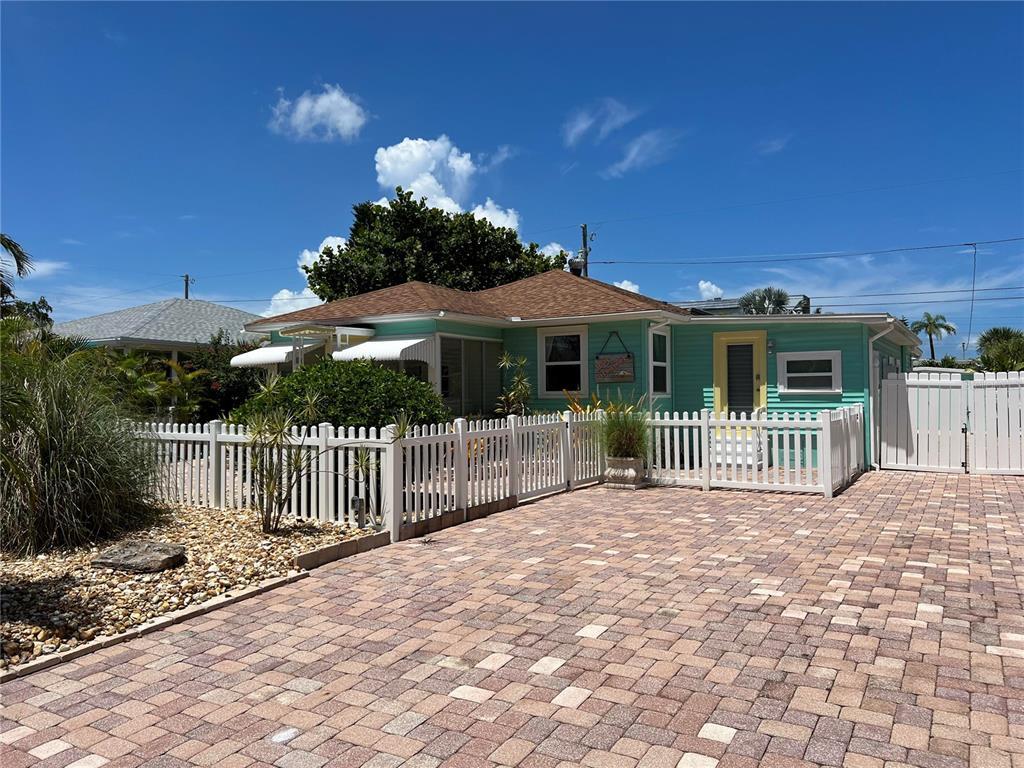 3041 Dupont St S, Gulfport, FL 33707 House for Rent in Gulfport, FL