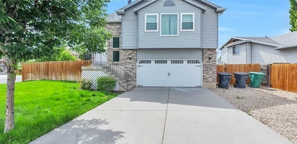 Building Photo - 5674 Magic Isle Ln