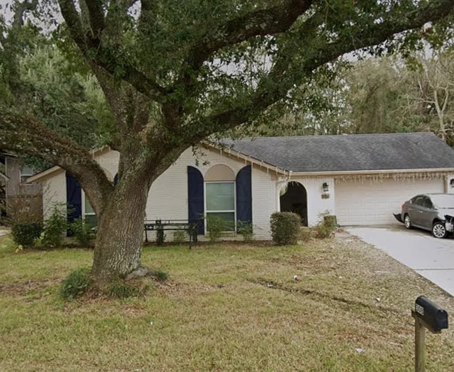 Building Photo - 308 Annette Ln