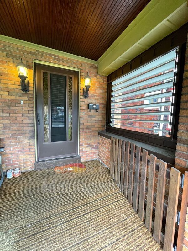 Building Photo - 344 Fernhill Ave
