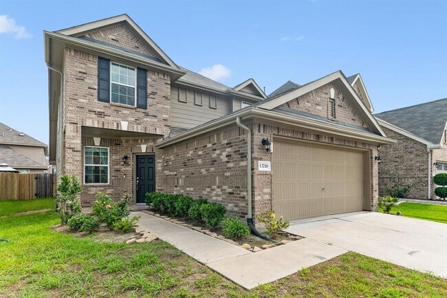 Building Photo - 13718 Evansdale Ln