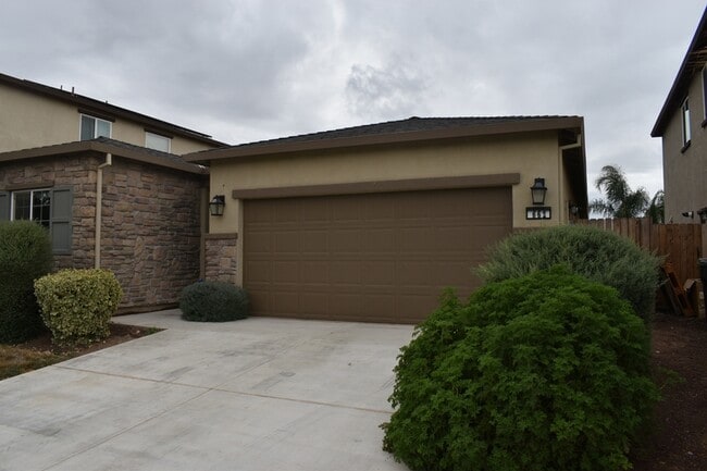 Building Photo - 662 Pegasus Dr