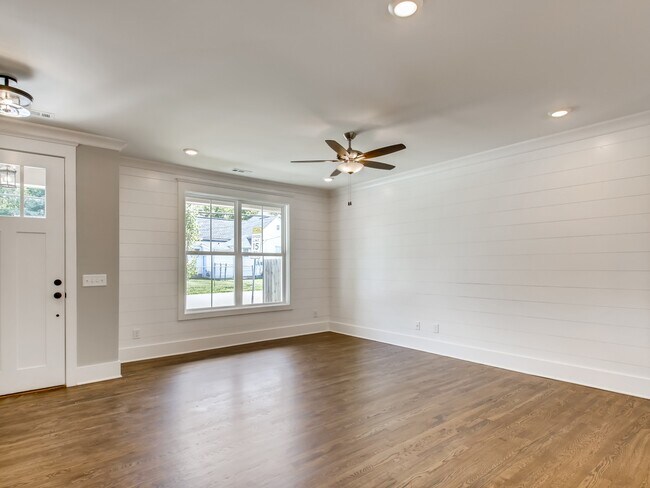 Foto del edificio - 805 49th Ave N