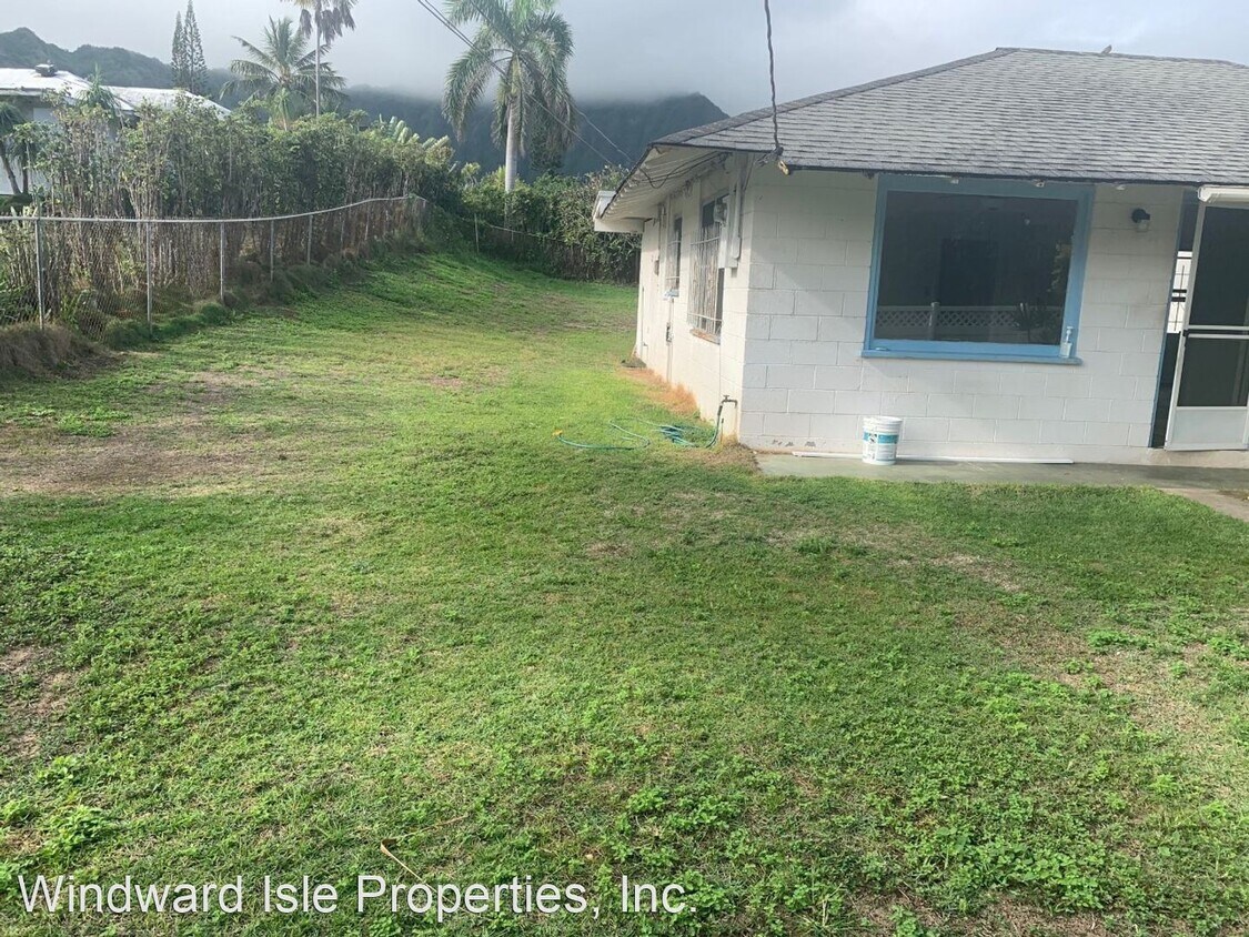 Building Photo - 2 br, 1 bath House - 41-912 Laumilo Street