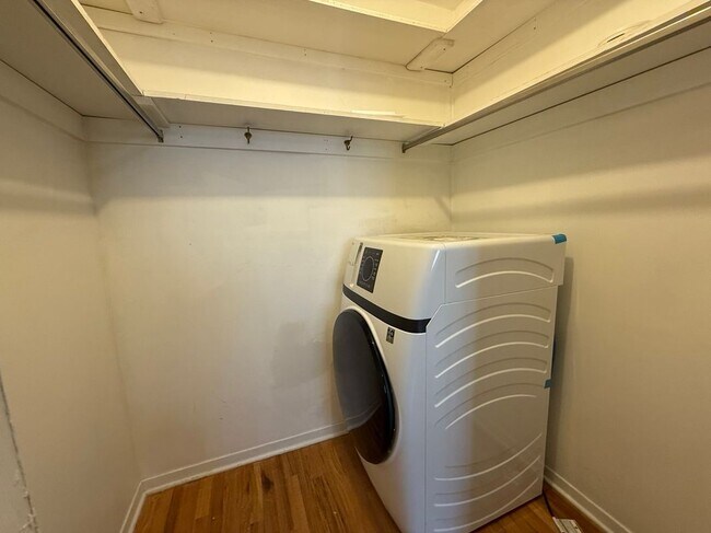 Foto del edificio - 1231 S Marshall St