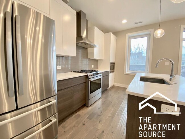Foto del edificio - 2 bedroom in Chicago IL 60610