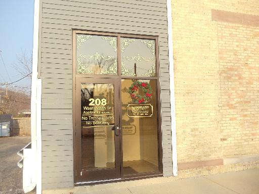 Primary Photo - 208 Washington St